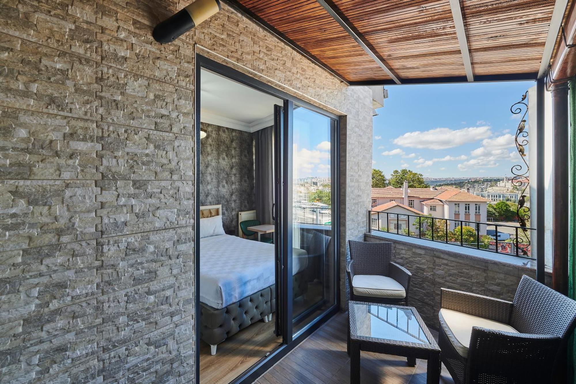 Pera Life, Istanbul
